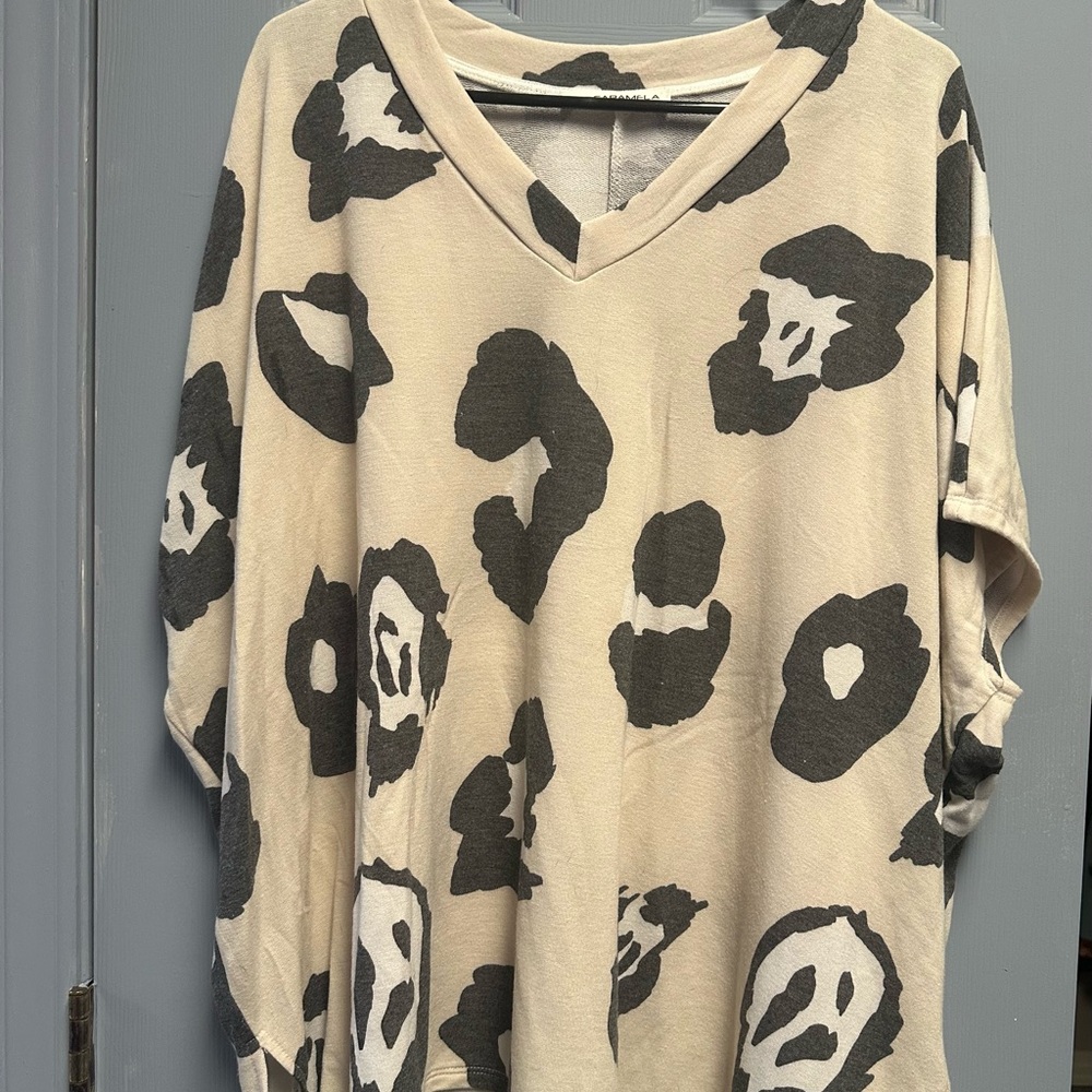 Carmela Cream and Black Textured Top